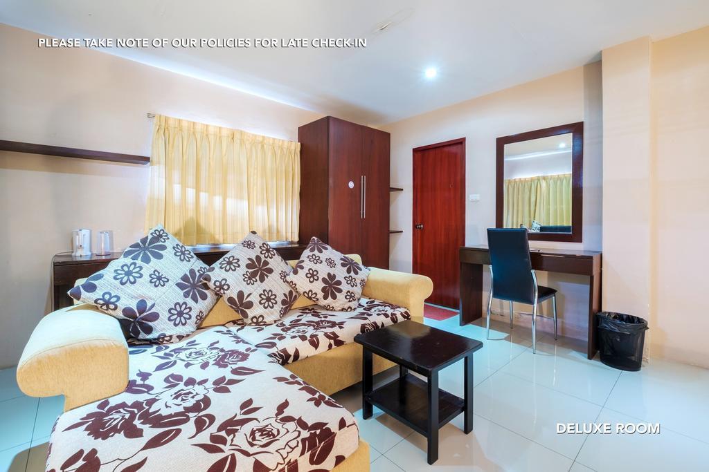 เซน รูมส์ แอลเค เมโทร Hotel Pattaya ภายนอก รูปภาพ